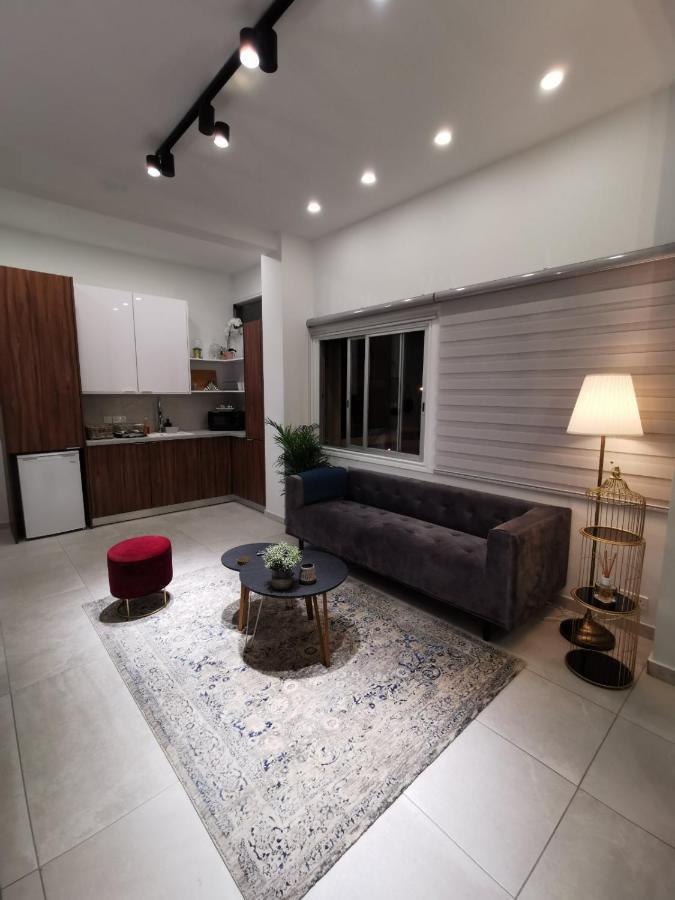 Skin Suites-Luxury Living 尼科西亚 外观 照片