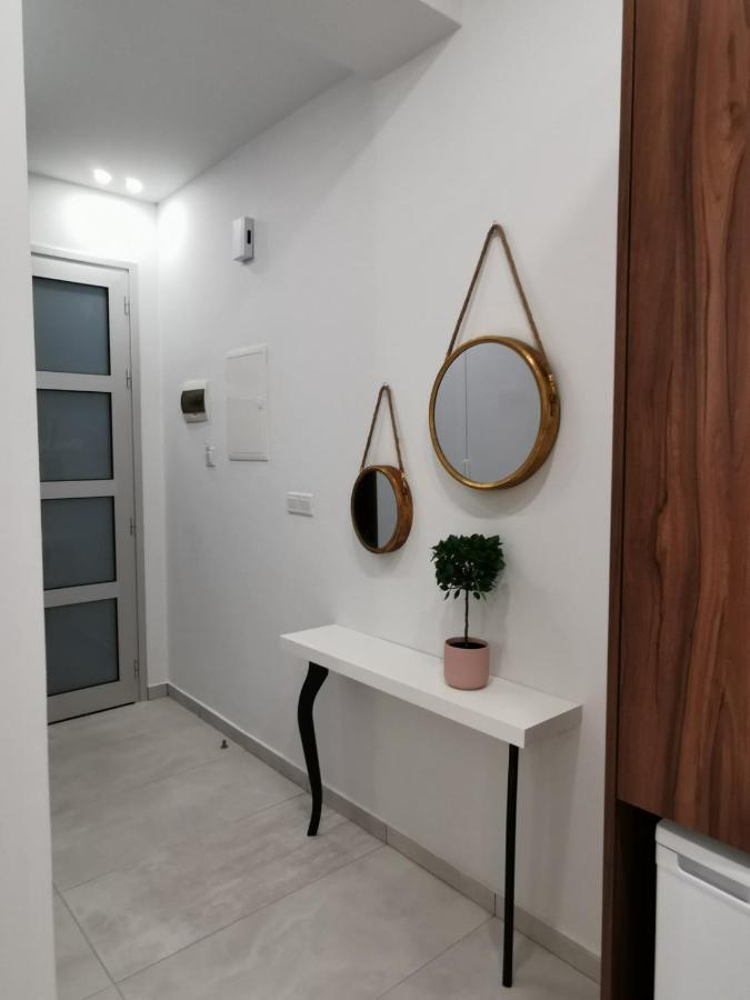 Skin Suites-Luxury Living 尼科西亚 外观 照片